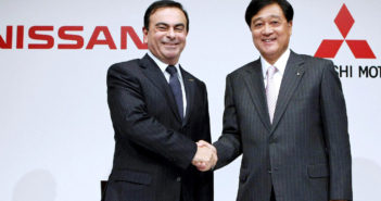 Carlos Ghosn y Osamu Masuko