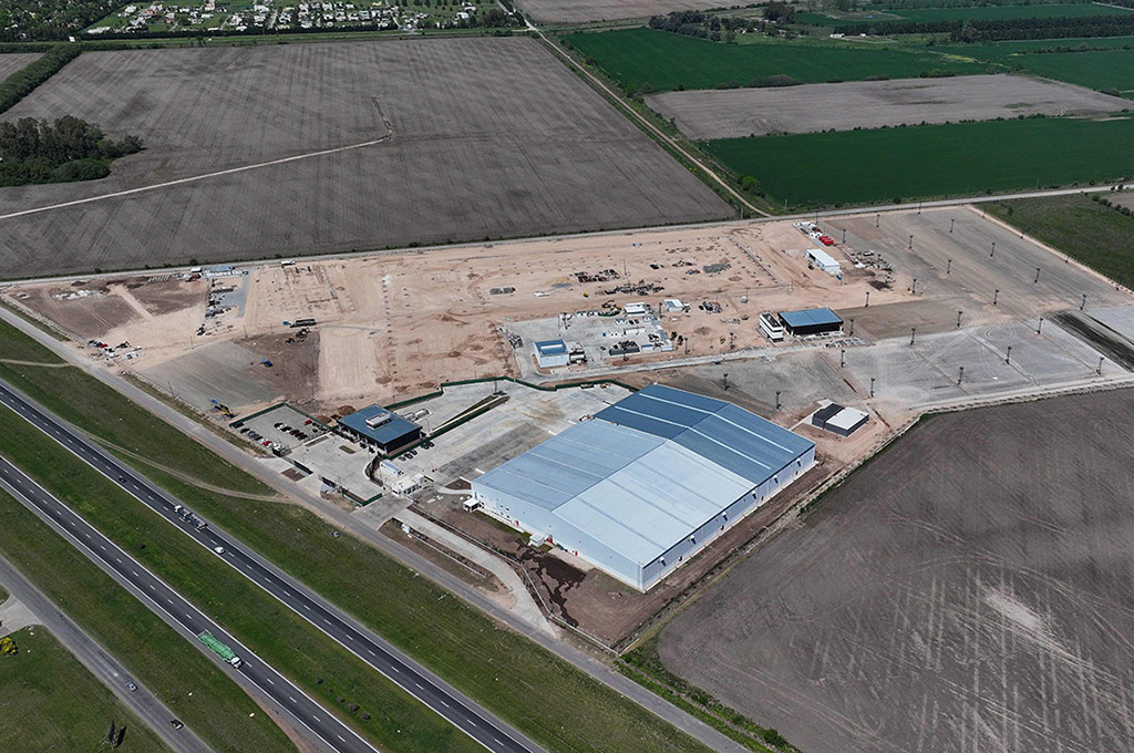 Mercedes-Benz Camiones y Buses inaugura un nuevo Centro Logístico de Autopartes y Repuestos