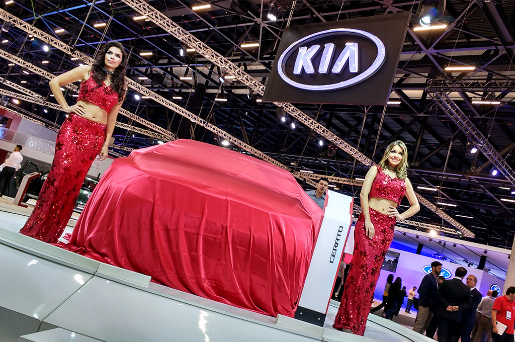 Salón de San Pablo 2016 - Stand de Kia